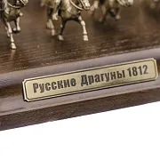 Диорама «Русские драгуны 1812 г.» из бронзы и ясеня, 1:72 — оригинальный подарок — фотография 3